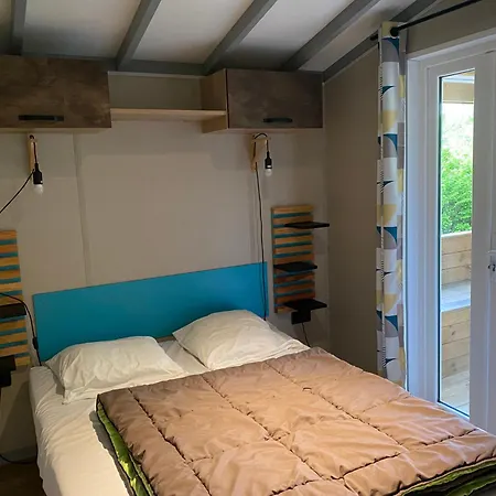 אתר קמפינג Locations Au Les Pialades *